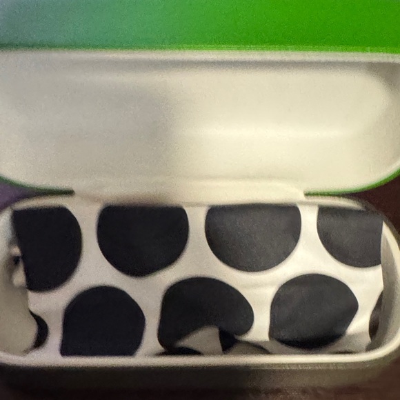 Kate Spade Sunglasses - Picture 2 of 8